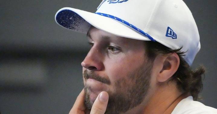 Bills commit 3 turnovers to beat themselves in dropping to 4