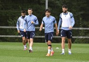 Aramburu entrena con el grupo y Óskarsson vuelve a pisar el césped de Zubieta