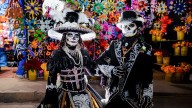 Comparten el arte y tradiciones con gala catrina