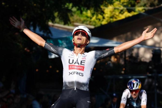 Isaac del Toro entra al Top 3 mundial