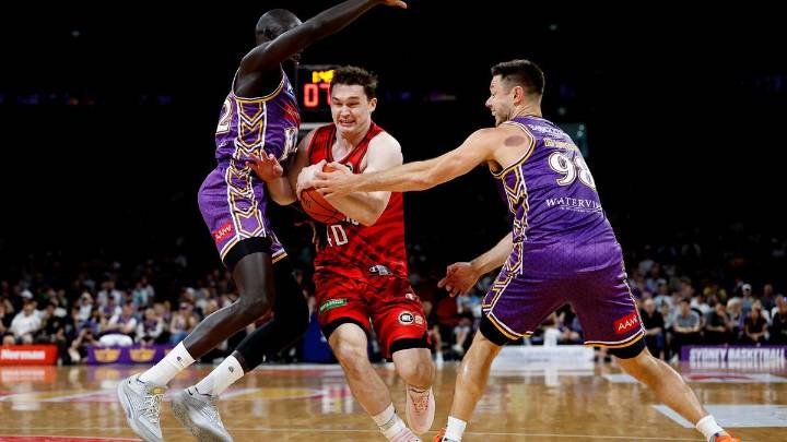 Perth Wildcats guard Elijah Pepper shoots his way into Boomers line