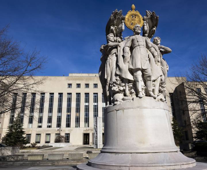 Federal Courts Remain in Operation Amid Shutdown