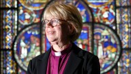 Nombran a Sarah Mullally como arzobispa de Canterbury, primera mujer al frente de la iglesia anglicana