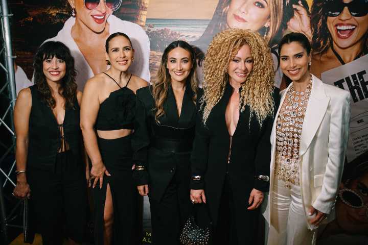Roselyn Sánchez celebra en Kissimmee el estreno de “Diario, Mujer & Café” con orgullo caribeño