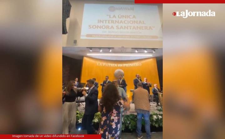 Con música y baile diputados de Morena rinden homenaje a la Sonora Santanera por su 70 aniversario