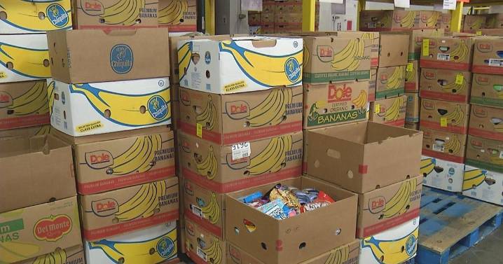 Food bank prepares for continued government shutdown