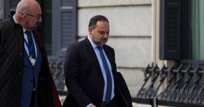 El Supremo indaga en los pagos en efectivo del PSOE a Ábalos: llama a declarar a dos nuevos testigos
