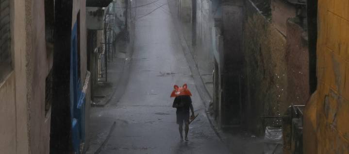 Huracán Melissa se debilita sobre Cuba, pero sigue siendo un peligroso categoría 3