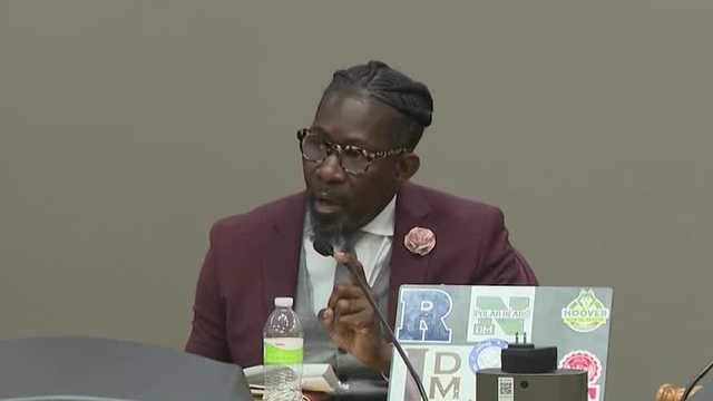 After Ian Roberts’ arrest, crisis management expert explains how Des Moines schools can rebuild trust