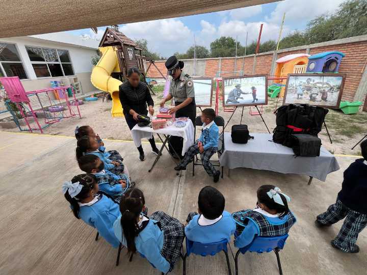 En San Luis Potosí, Guardia Nacional realiza actividades de proximidad en escuela de nivel básico