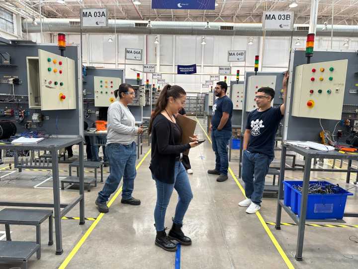 Apoya DSPM en la vinculación de empleo para jóvenes en Chihuahua