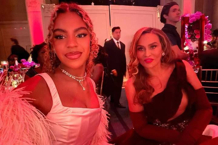 Blue Ivy looks just like mom Beyoncé in selfie with grandma Tina Knowles and more star snaps