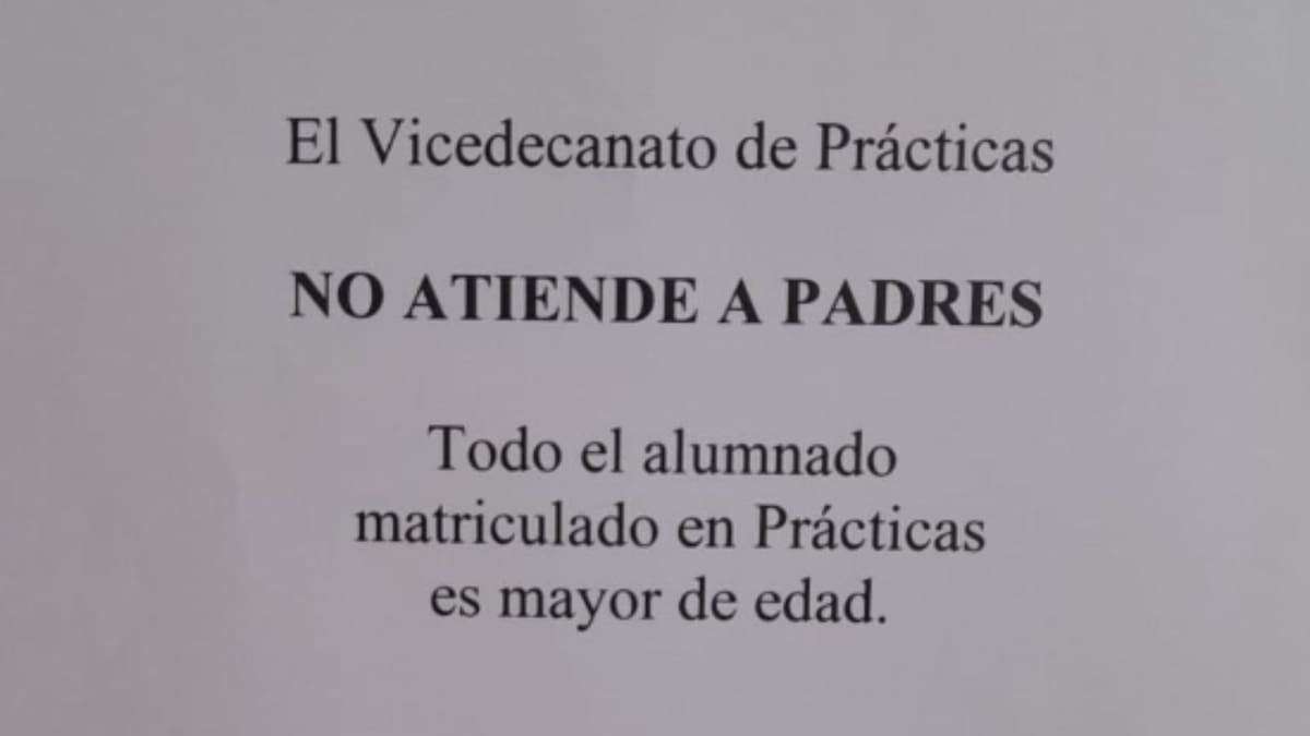 "No atiende a padres": la reacción de la Universidad de Granada tras su cartel viral al alumnado "mayor de edad"