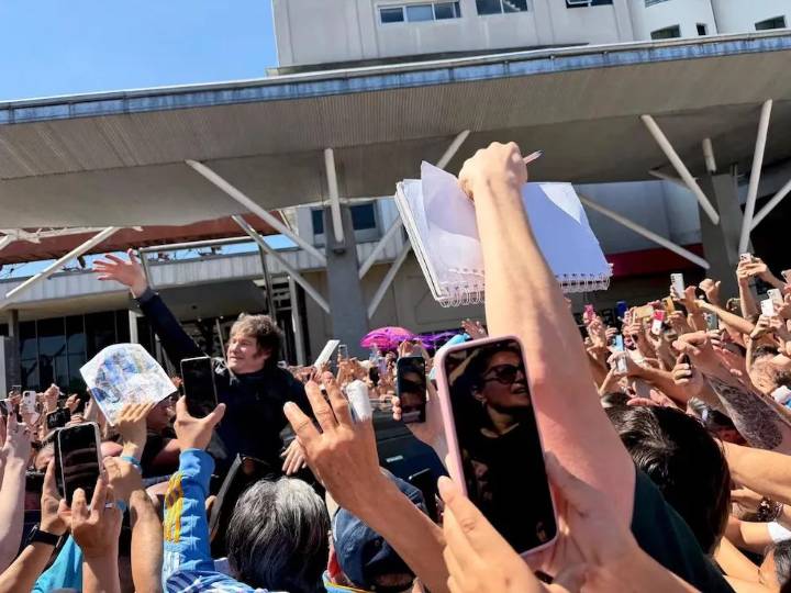 El Gobierno nacional evalúa cerrar la campaña electoral en Rosario y no en Córdoba