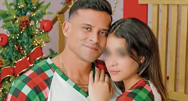 Christian Domínguez tras quejas de su hija mayor: “Si es necesario, buscaré ayuda profesional” Christian Domínguez dijo que su hija está en una edad complicada y que quiere ‘mandarse sola’. Además, no