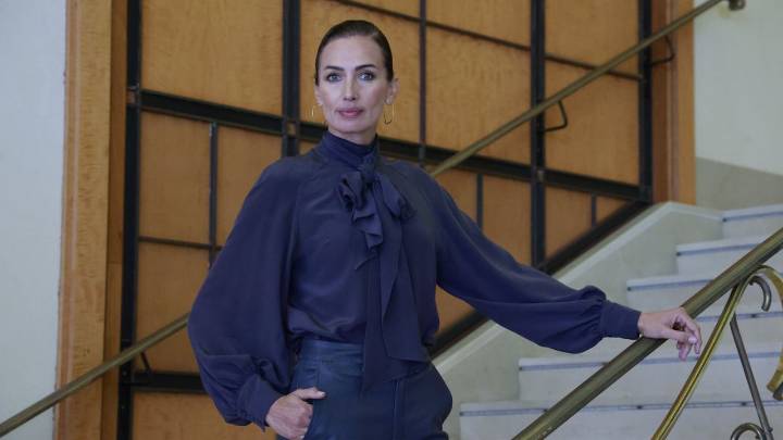 Nieves Álvarez: «Con 18 años llegué a París y al primer sitio donde me mandaron fue a un dermatólogo porque tenía granitos»