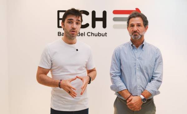 Torres anunció una serie de medidas financieras “para darles alivio a los trabajadores de la provincia, a los jubilados y a las familias chubutenses”