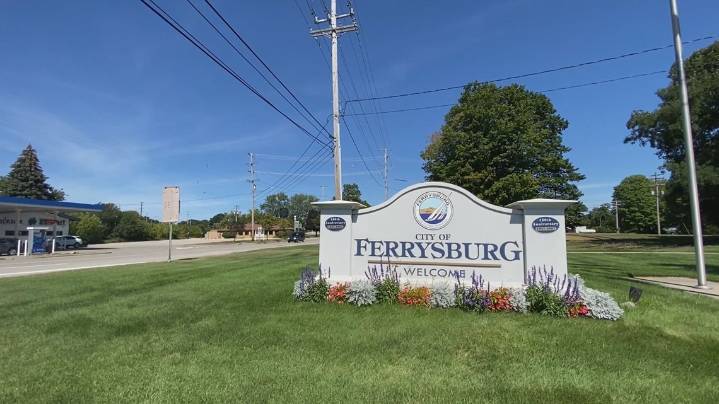 2 ethics complaints against Ferrysburg mayor fail to pass