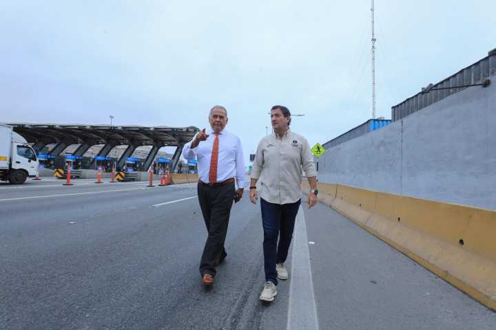 Alcalde de Lima verifica cese del cobro de peajes y contempla intervención de EMAPE