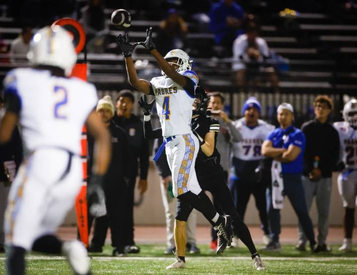 Serra pulls away from Mitty as Jeovanni Henley atones for fumble with a pick