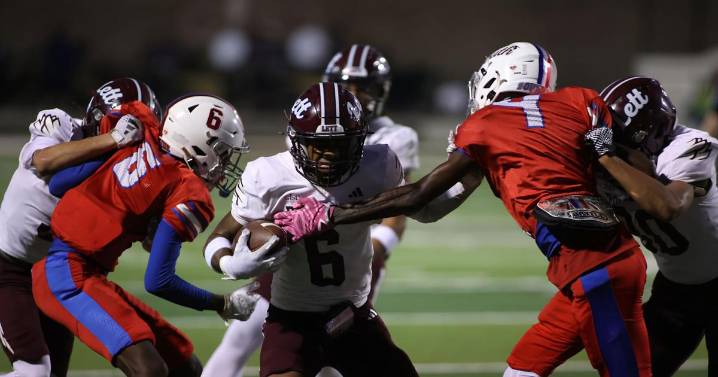 9-6A Football Roundup: Playoff race remains tight heading into final two weeks