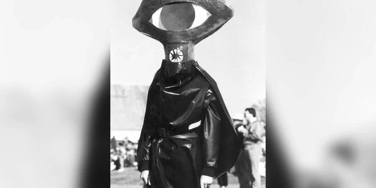 October 30, 1938- ‘War of the Worlds’ broadcast on national radio