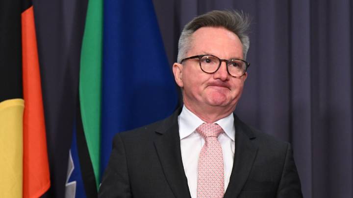 Bowen’s Climate Change department flips stance on veiled climate brief, as it faces mounting pressure to release the key document