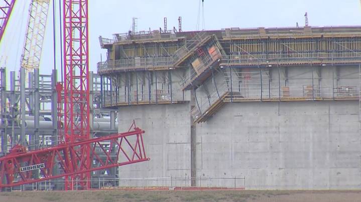 Bechtel report cites safety failures in fatal Port Arthur LNG scaffold collapse; victims’ attorney calls it a ‘PR stunt’