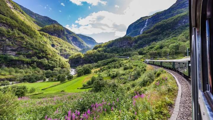 El viaje en tren más largo del mundo: une Europa y Asia en 21 días y recorre más de 18 mil kilómetros