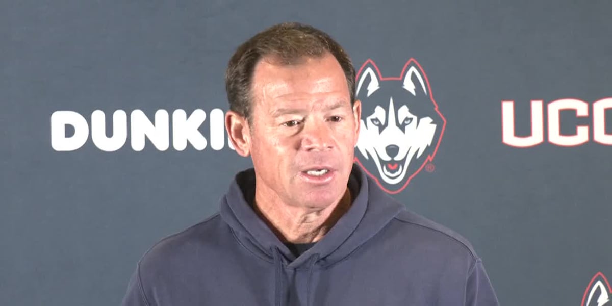 Huskies’ offense powers Jim Mora to 100th career win