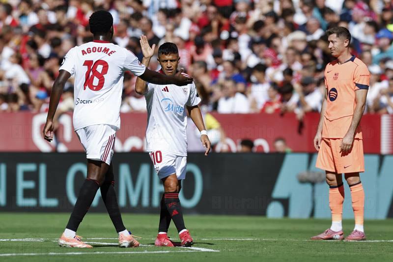 El Sevilla de Almeyda golea al Barça
