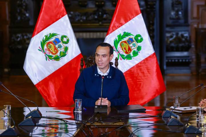 Presidente sostiene reunión de trabajo con representantes de asociaciones de alcaldes