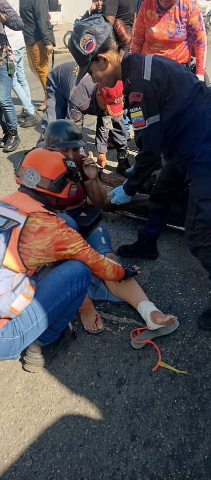 Dos heridos en accidente en la avenida 17 de diciembre