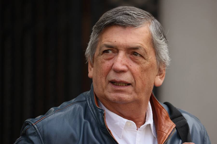 Carmona no descarta que el PC apoye una AC contra exministro Pardow