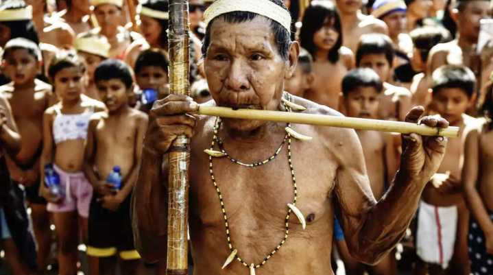 «No nos maten»: indígenas marchan por cese de la violencia en frontera colombovenezolana