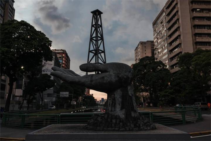 NYT: Maduro ofreció petróleo y otros recursos a EE. UU. para evitar un conflicto