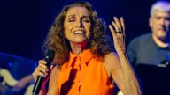 Ana Belén, sobre su trayectoria profesional: "Cada vez que me subo al escenario me falta hacer lo que hacía el papa: besar el suelo"