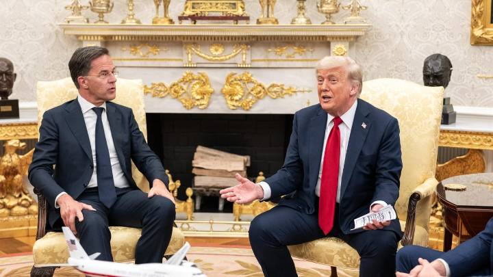Trump dice que España no "juega en equipo" en la OTAN