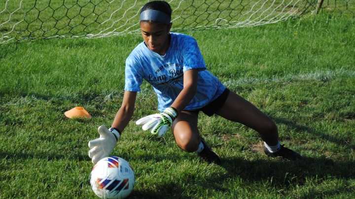 Florence stays on track for division share with win over Thrive -