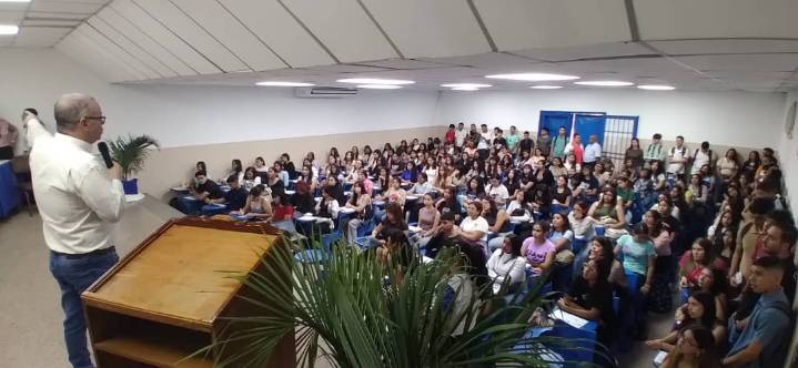 Unos 600 nuevos bachilleres ingresaron a la UDO Bolívar