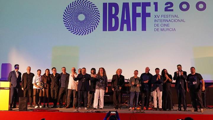 ‘Ciudad sin sueño’, de Guillermo Galoe, mejor película del Ibaff 1200