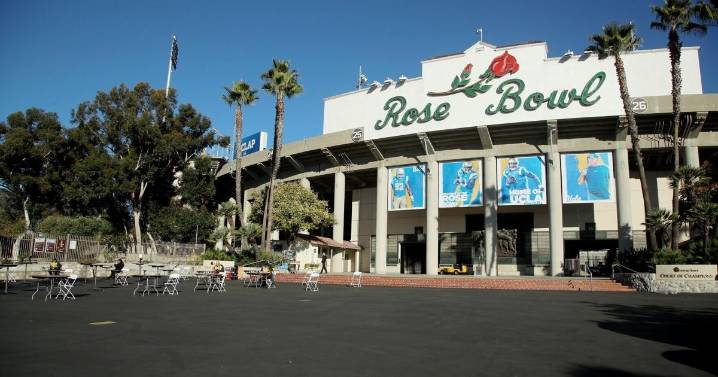 Rose Bowl accuses UCLA of trying to move football games to SoFi Stadium in lawsuit