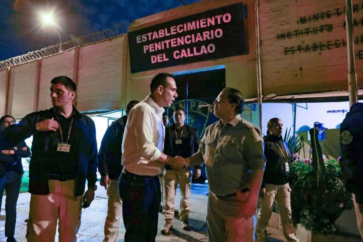 Presidente lideró requisa en penal Sarita Colonia para reducir extorsiones en el Callao