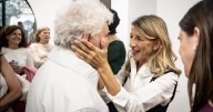 El compadreo de Almodóvar con los ministros de Sánchez: «Este Gobierno es ahora más necesario que nunca»