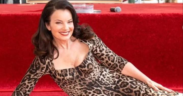 Fran Drescher recibió su estrella en el Paseo de la Fama de Hollywood