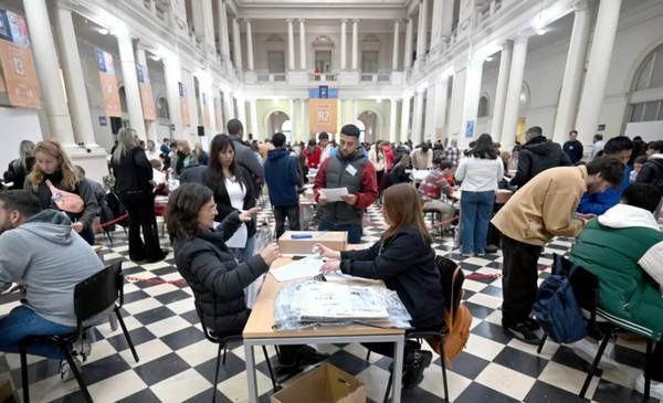 Escrutinio definitivo: ya están los números finales de 5 provincias pero aún faltan los datos bonaerenses