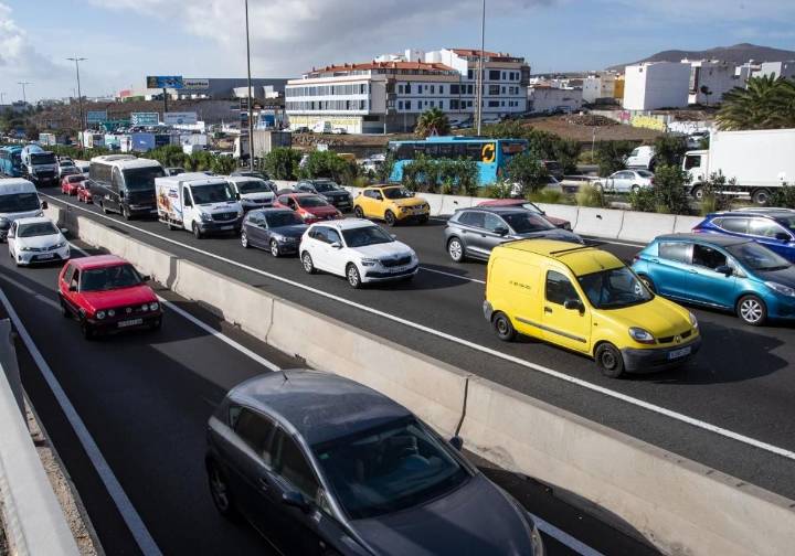 La Asociación Unificada de la Guardia Civil reclama un servicio urgente de grúas para la GC