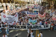 Médicos y docentes de universidades en nueva marcha a Plaza de Mayo (+Fotos)