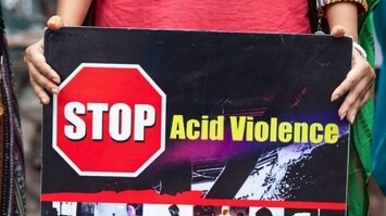 Acid attack on Delhi University student near college, police launch manhunt