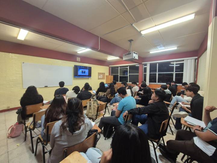 UATx y UMET de Ecuador fomentan diálogo interdisciplinario